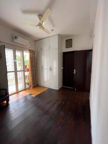 For Rent - 2BHK Semi Furnished Flat near Gaur City Mall