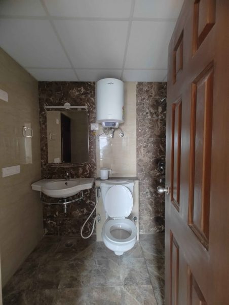 3-BHK Semi Furnished Flat for Rent in Chi 5 Sector