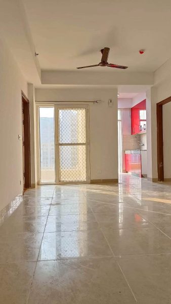 Urgent sale of 3BHK Apartment in Ajnara Homes