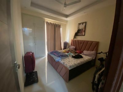 Flat for rent available for Working Bachelors, Couples, and Family