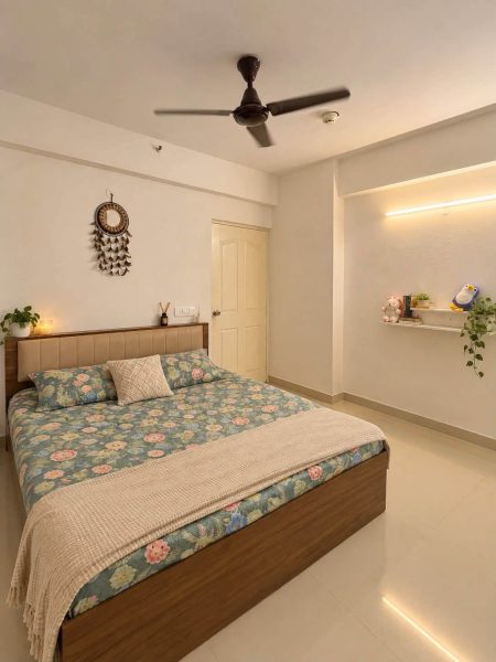 Female Flatmate Wanted / Rent 9500 per month / Maid also available