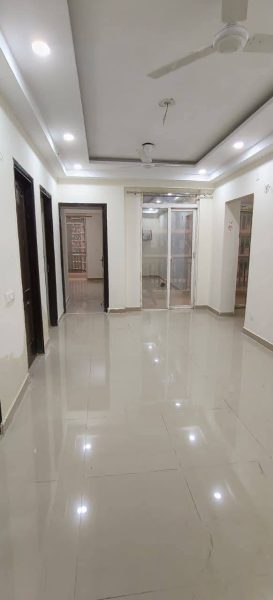 Flat for sale @ 68 lakhs nearby Gaur City Mall