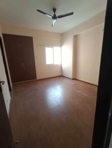 2-BHK Semi Furnished for rent @ 18k near 1 Murti, Noida Extension