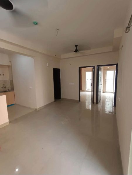 2-BHK Semi Furnished for rent @ 18k near 1 Murti, Noida Extension
